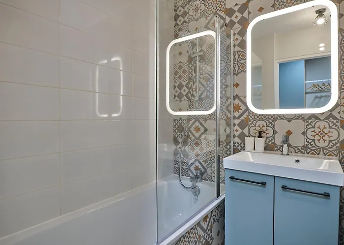 Au Celadon Parking Gratuit, Wifi, Terrasse, Piscine * Καρκασόν